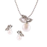 FbZ8-Fashion Rhinestone Butterfly Imitated Pearl Earrings And Necklace Jewelry Set