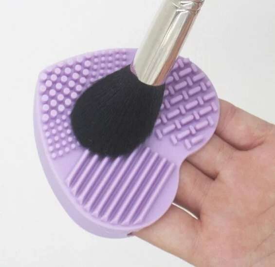 New Heart Cleaning Glove Makeup Washing Brush Scrubber Board Cosmetic Best Gifts-2